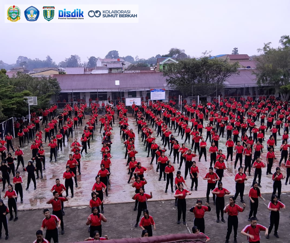 Semangat Jumat Sehat di SMANSAKA: Membangun Generasi Bugar Melalui Senam Anak Indonesia Hebat