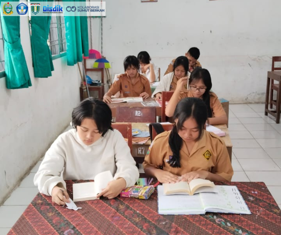 Gerakan Literasi SMANSAKA