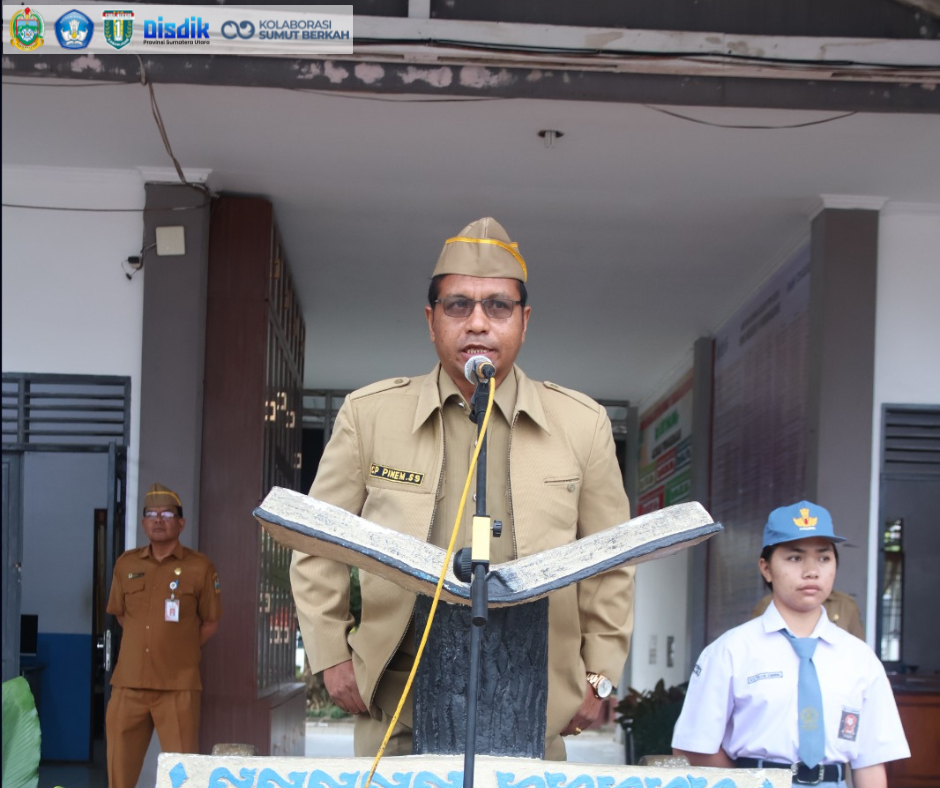 Khidmat Upacara Bendera SMAN 1 Kabanjahe: Awali Pekan dengan Semangat Baru