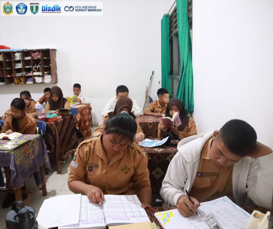Bangun Pondasi Masa Depan, Siswa SMANSAKA Pertajam Wawasan Lewat Kegiatan Literasi Pagi